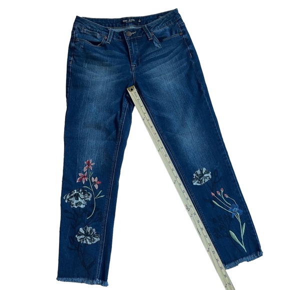 Max Jeans Size 4 Straight Crop Floral Embroidery Raw Hem Distressed Denim Jeans - Picture 4 of 11